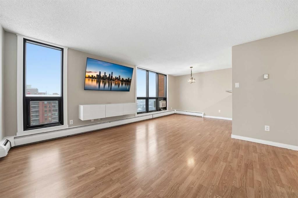 1002, 1334 13 Avenue SW, Calgary — photo 3 of 24