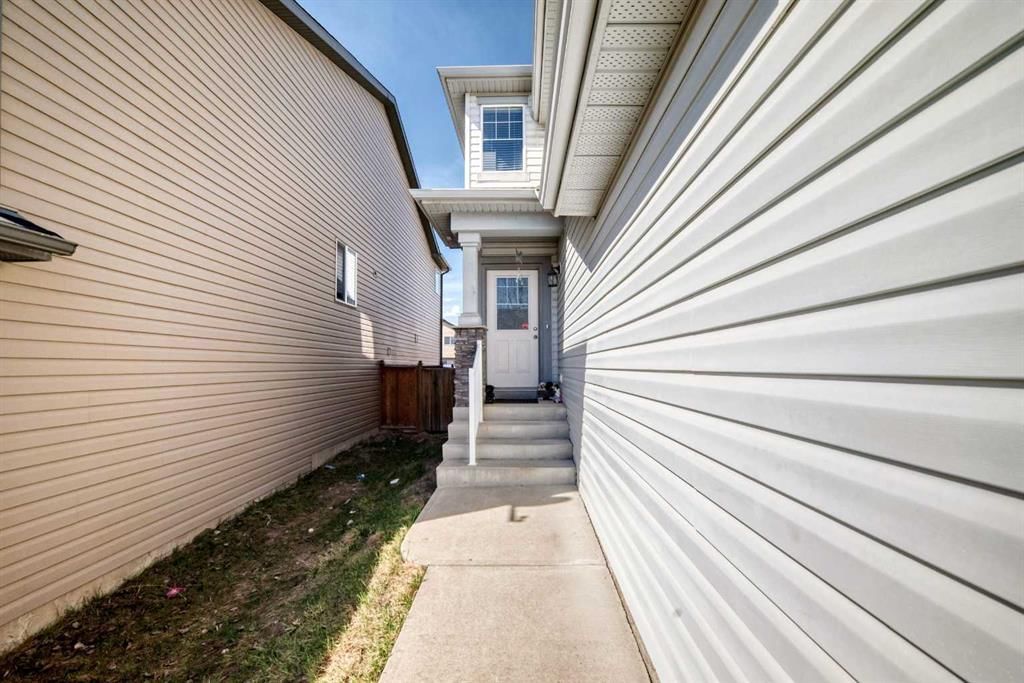 151 COVEPARK Green NE, Calgary — photo 4 of 49