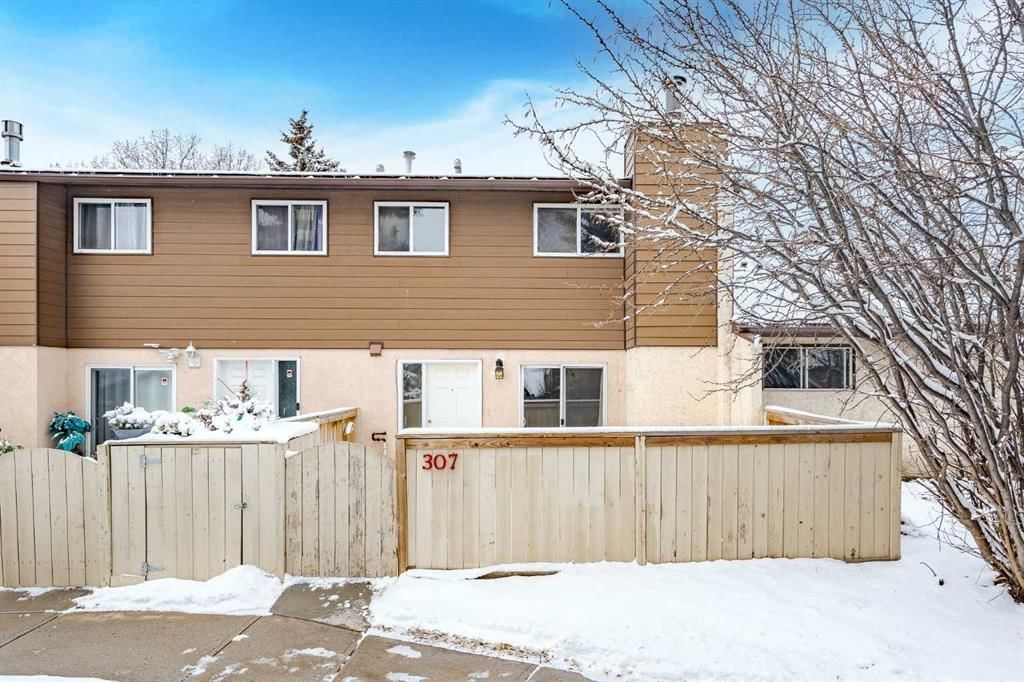 307, 5404 10 Avenue SE, Calgary — photo 2 of 21