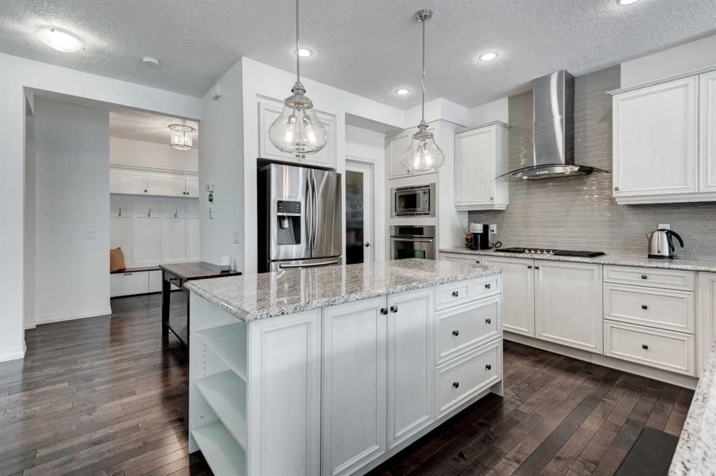 112 Auburn Springs Close SE, Calgary — main listing photo