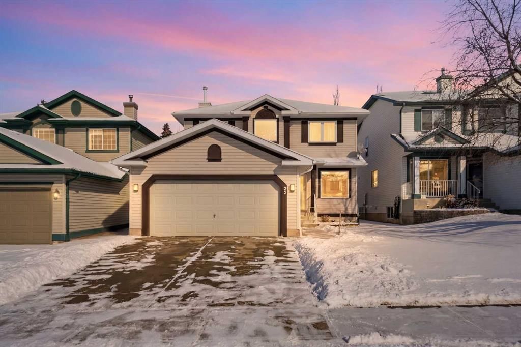 22 Scenic View Close NW, Calgary — main listing photo