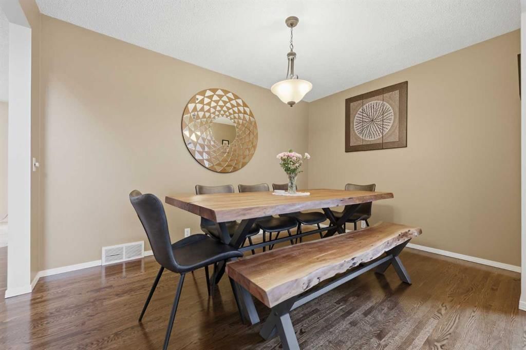 65 Millview Park SW, Calgary — photo 5 of 50