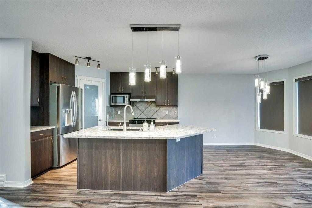 198 New Brighton Circle SE, Calgary — photo 3 of 46