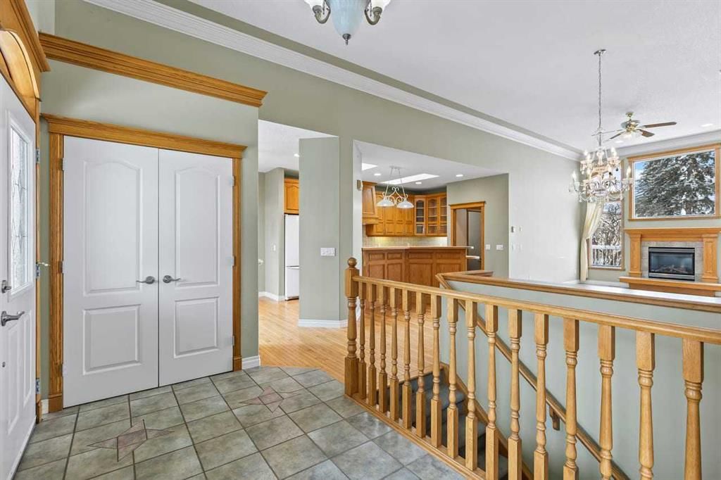 1622 23 Avenue NW, Calgary — photo 4 of 50