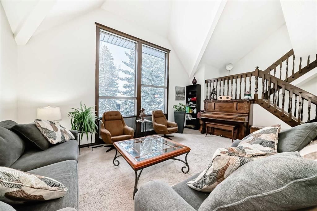 227 Coachwood Crescent SW, Calgary — photo 4 of 46
