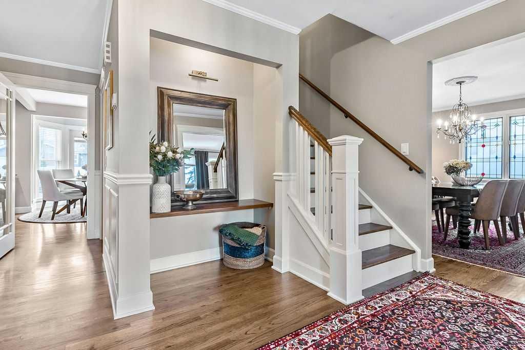 143 Parkview Green SE, Calgary — photo 5 of 50