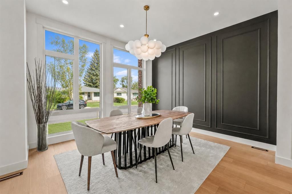 2421 25 Avenue NW, Calgary — photo 2 of 50