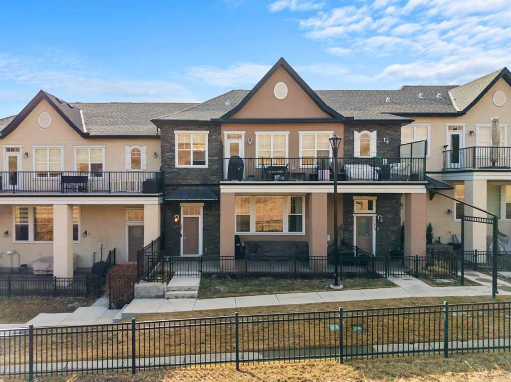 109 Cranbrook Villas SE, Calgary — main listing photo