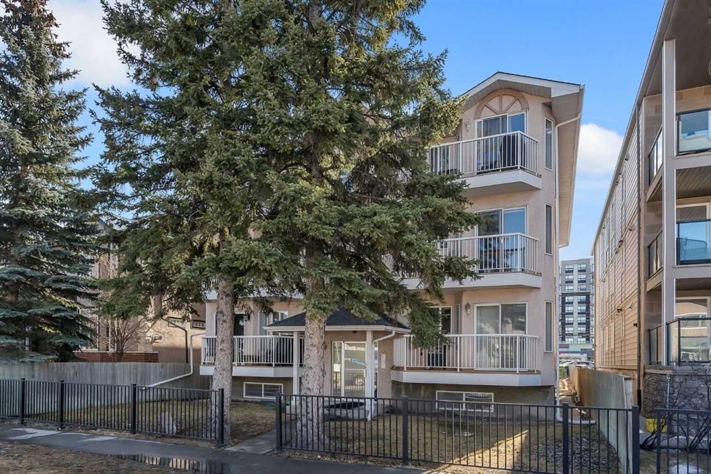 201, 215 17 Avenue NE, Calgary — photo 3 of 30