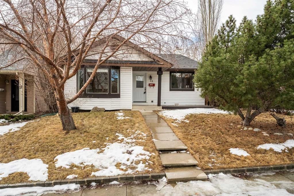 15 Scenic Rise NW, Calgary — main listing photo