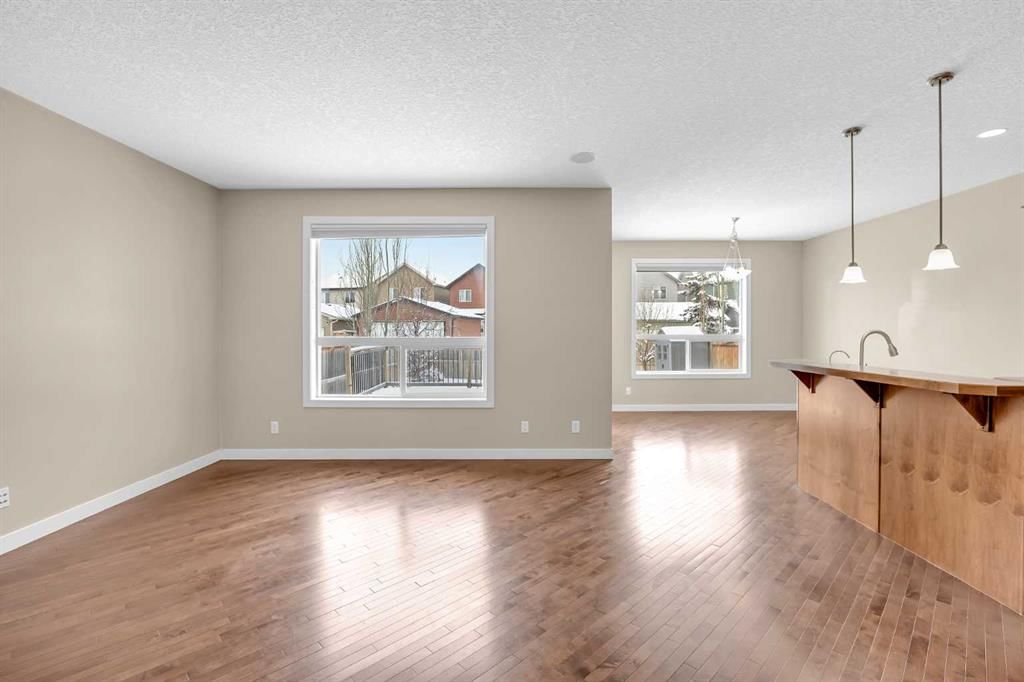 254 Autumn Circle SE, Calgary — photo 4 of 50