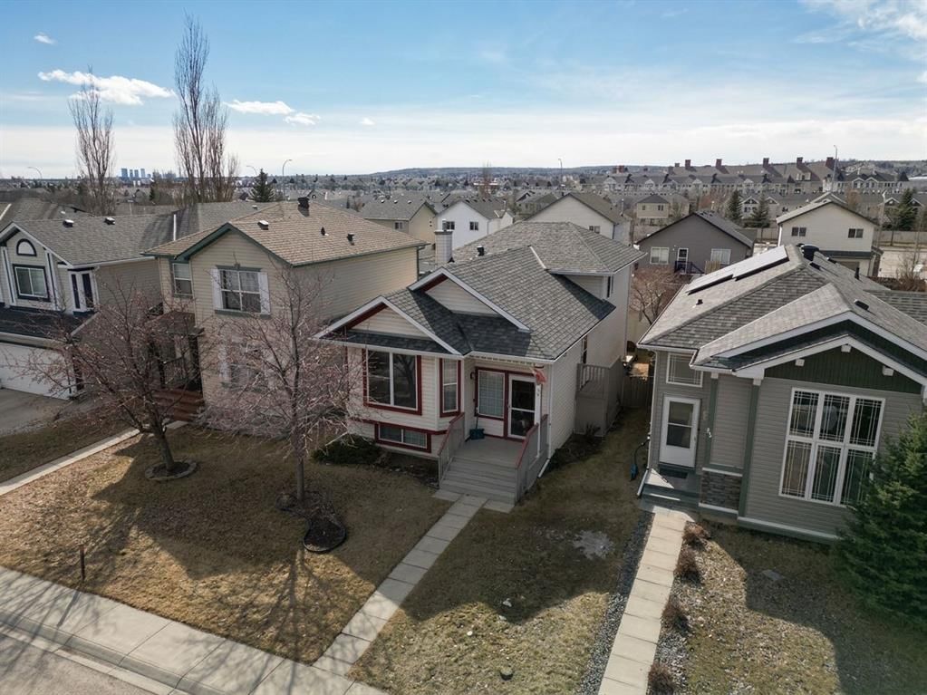 78 Coventry View NE, Calgary — photo 3 of 46