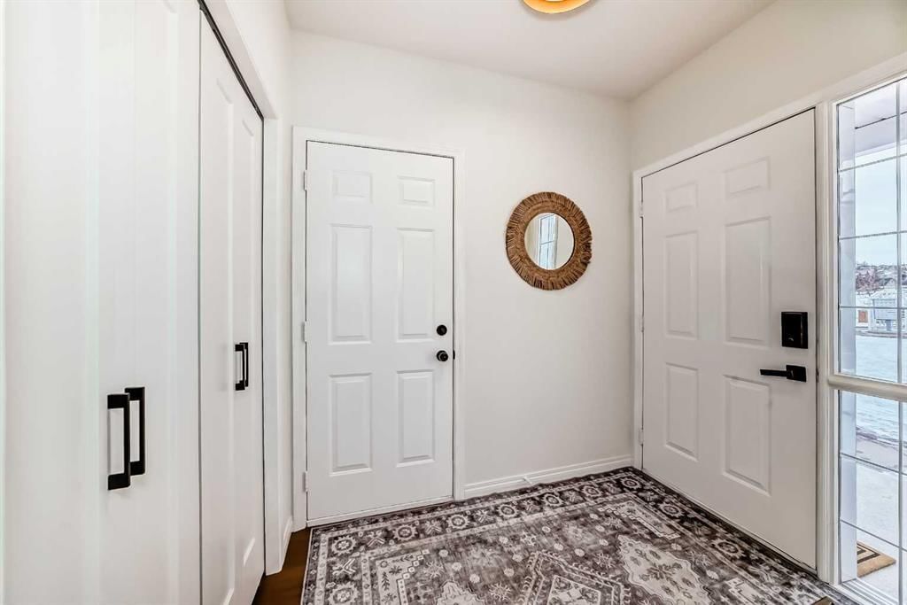 63 Sierra Morena Gardens SW, Calgary — photo 4 of 41