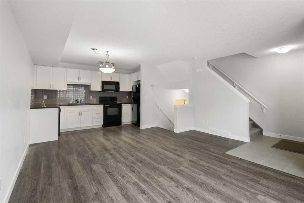 902, 250 Sage Valley Road NW, Calgary — photo 5 of 31