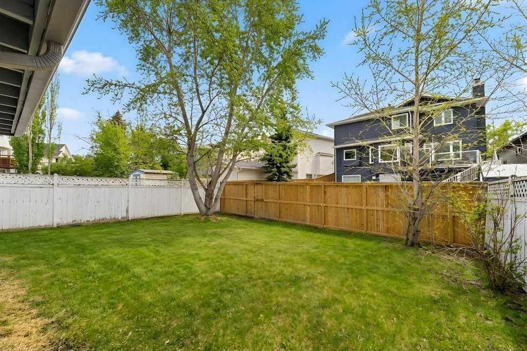 9119 Scurfield Drive NW, Calgary — photo 5 of 44