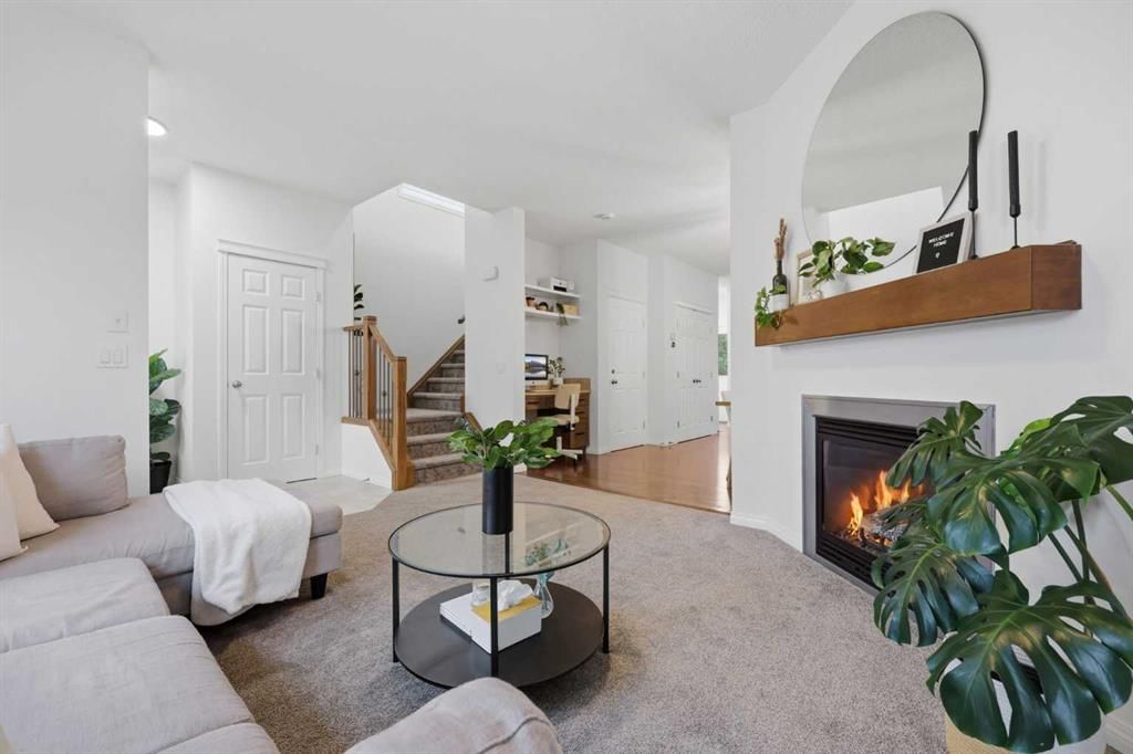 35 Covecreek Place NE, Calgary — photo 2 of 49