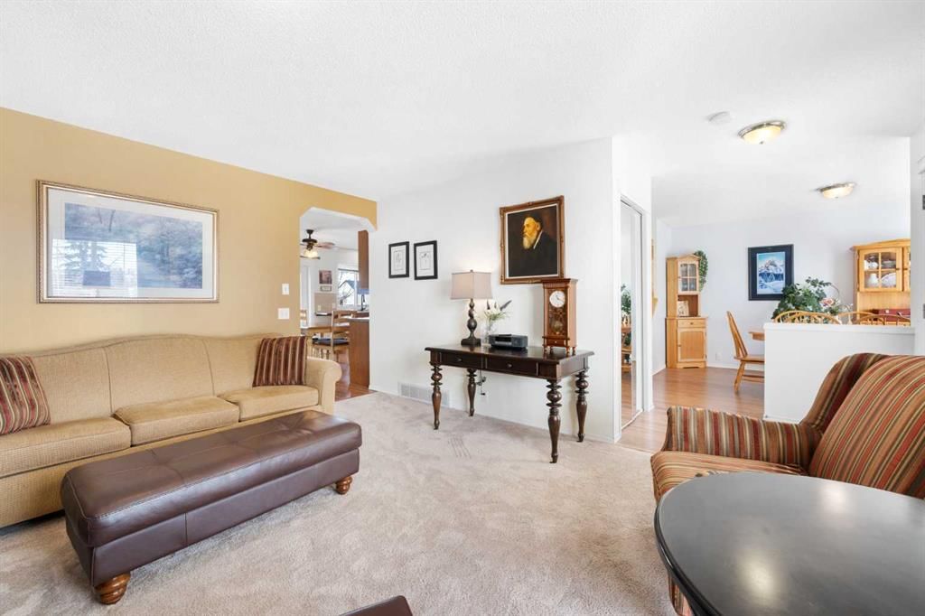 33 Tuscany Valley View NW, Calgary — photo 4 of 41