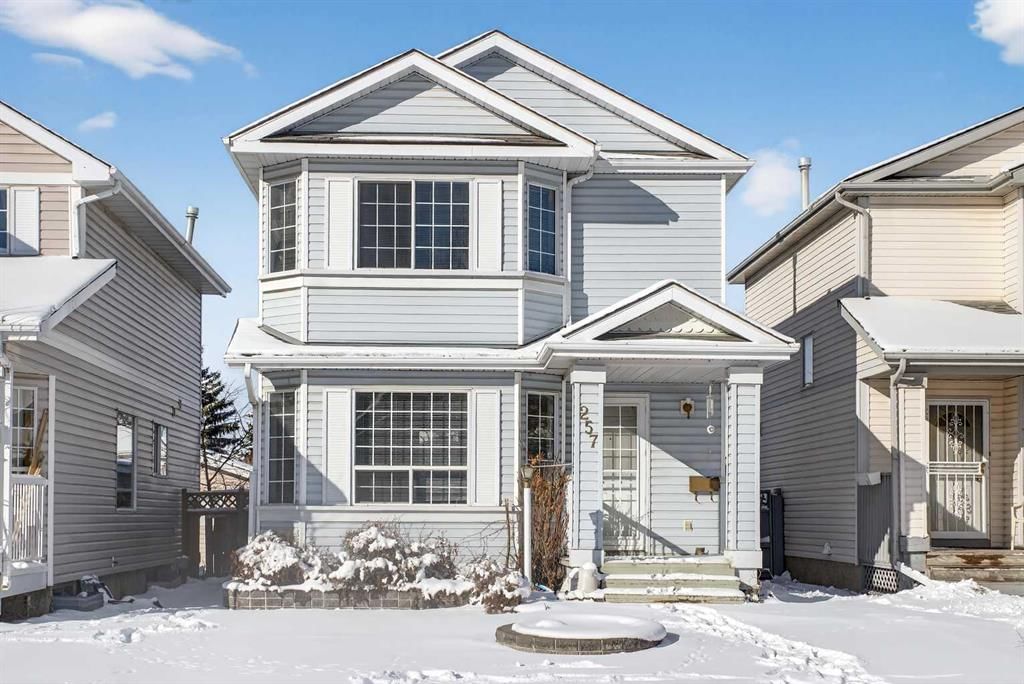257 Fresno Place NE, Calgary — main listing photo