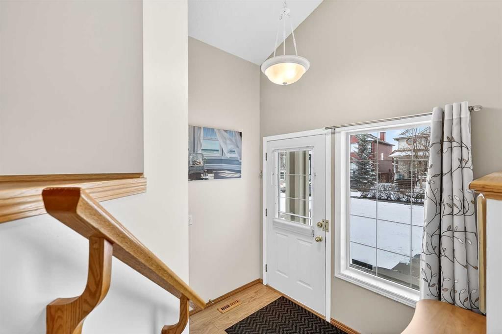 131 Citadel Mesa Close NW, Calgary — photo 3 of 37