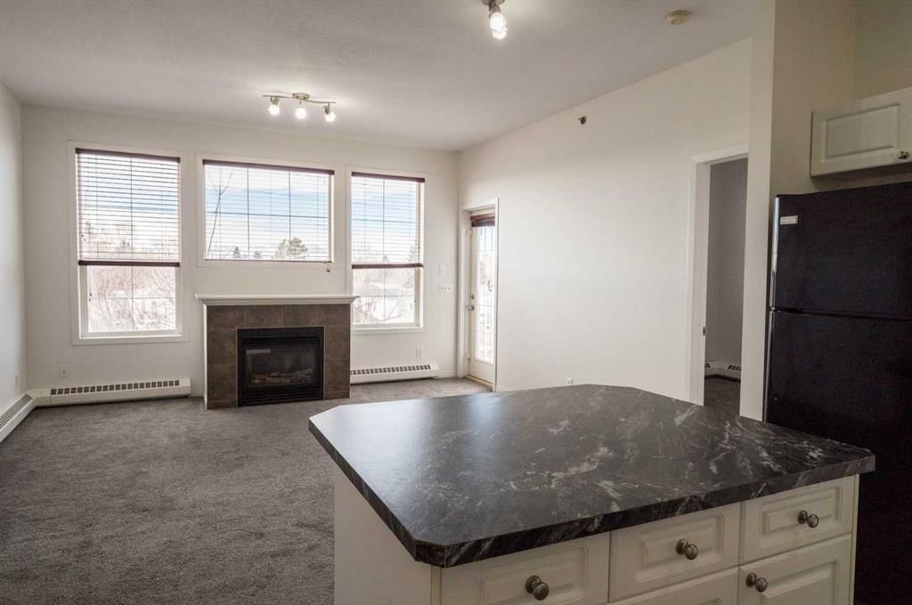 310, 1000 Applevillage Court SE, Calgary — photo 4 of 26