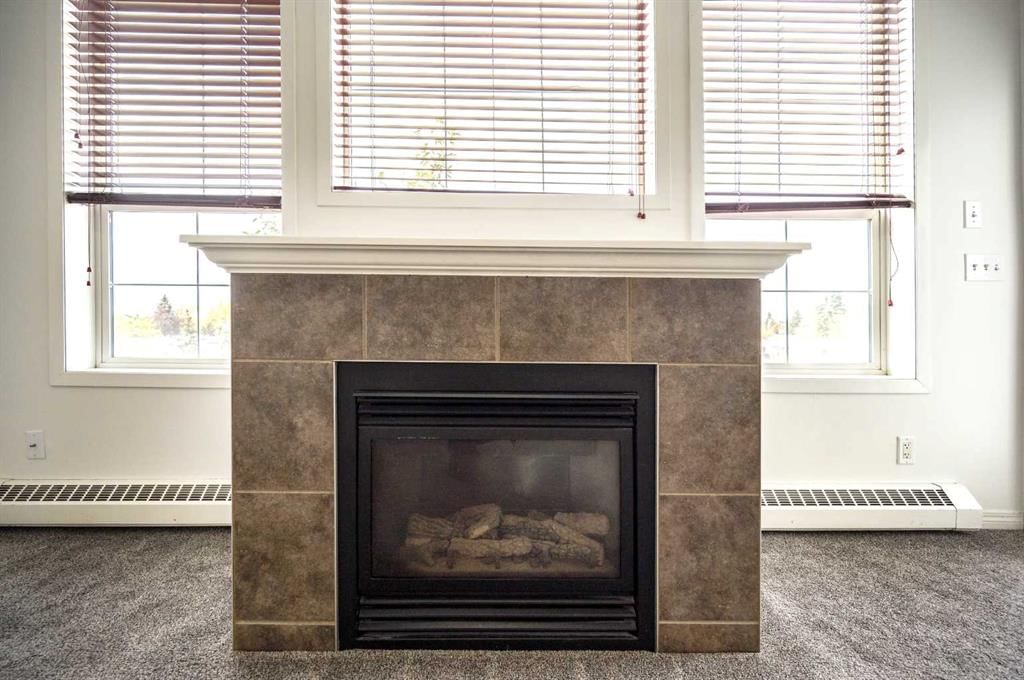 310, 1000 Applevillage Court SE, Calgary — photo 5 of 26