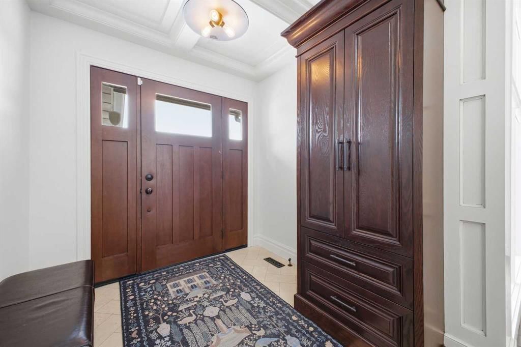 23 Deermoss Place SE, Calgary — photo 2 of 50