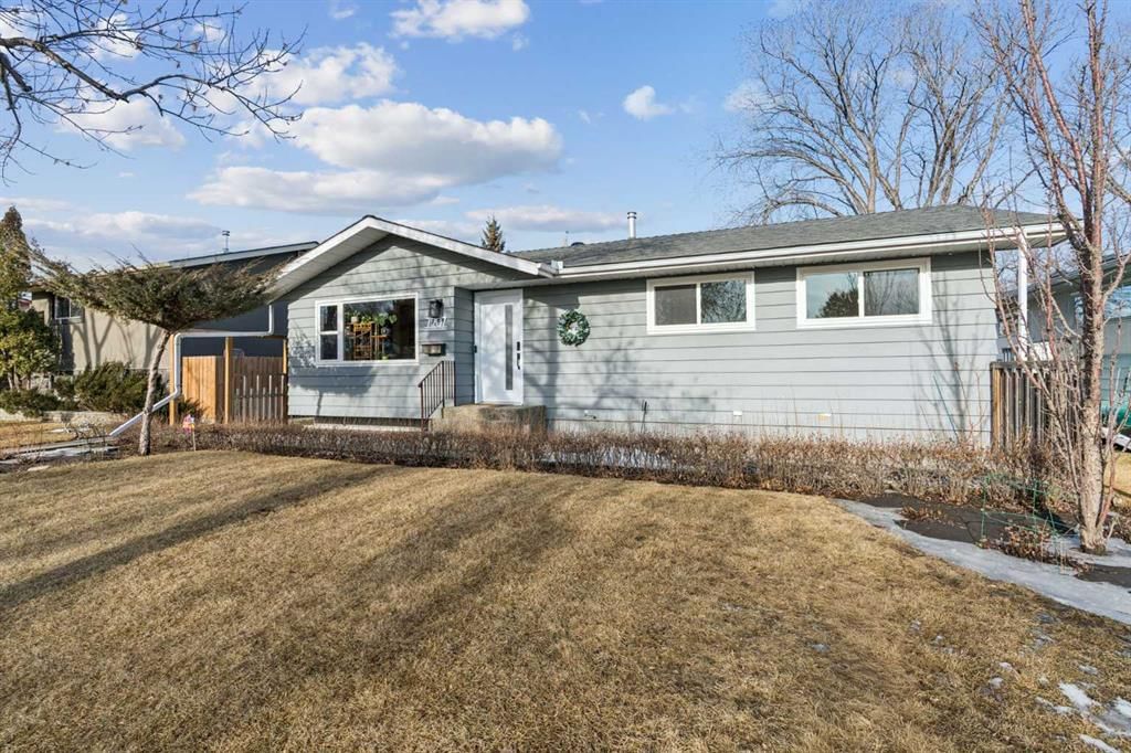 7207 Farrell Road SE, Calgary — main listing photo