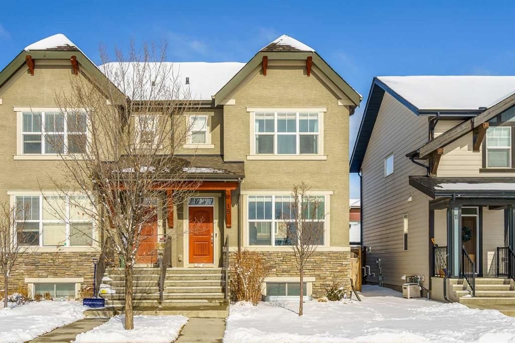 15 Masters Square SE, Calgary — main listing photo