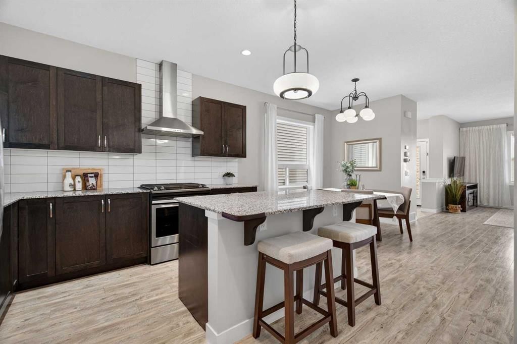 67 Wolf Willow Boulevard SE, Calgary — photo 2 of 24