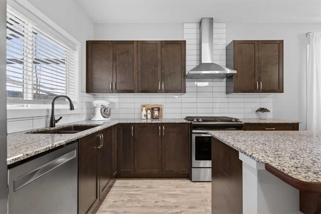 67 Wolf Willow Boulevard SE, Calgary — photo 4 of 24