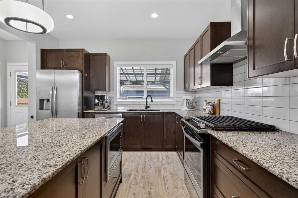 67 Wolf Willow Boulevard SE, Calgary — photo 5 of 24