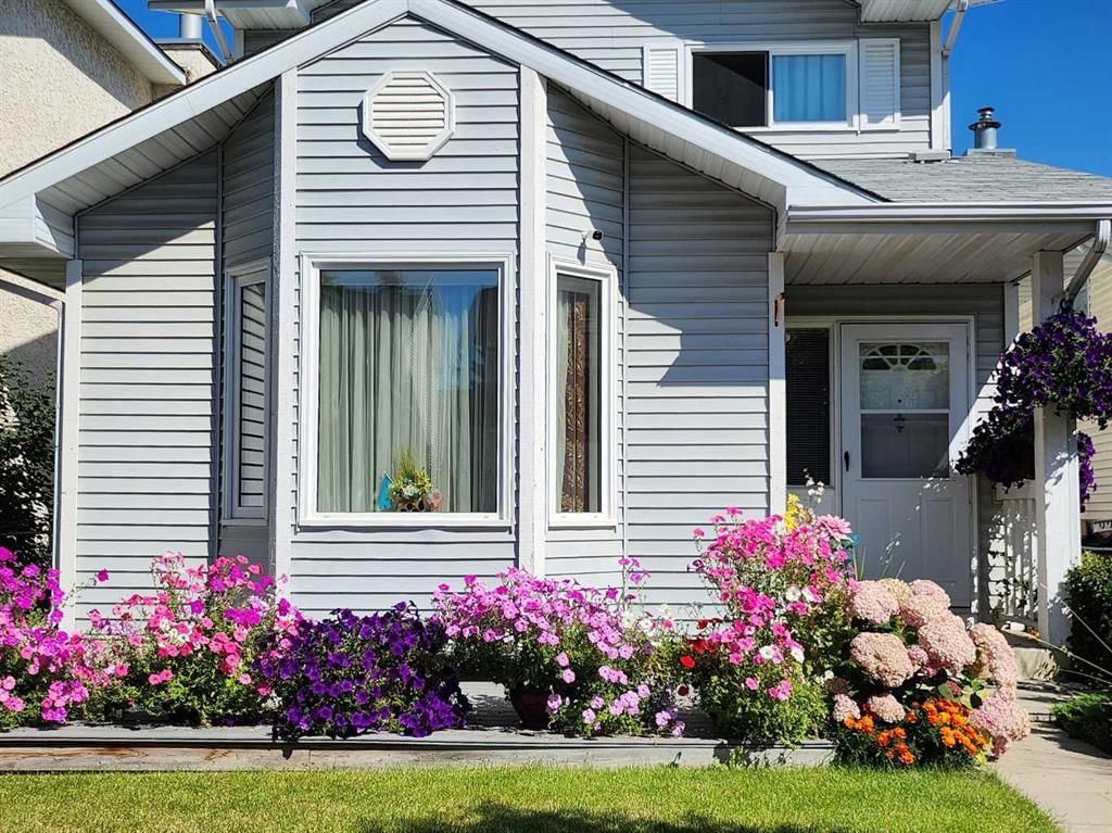232 Millbank Drive SW, Calgary — photo 3 of 49