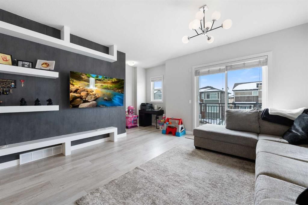 20 Cornerstone Manor NE, Calgary — photo 5 of 28