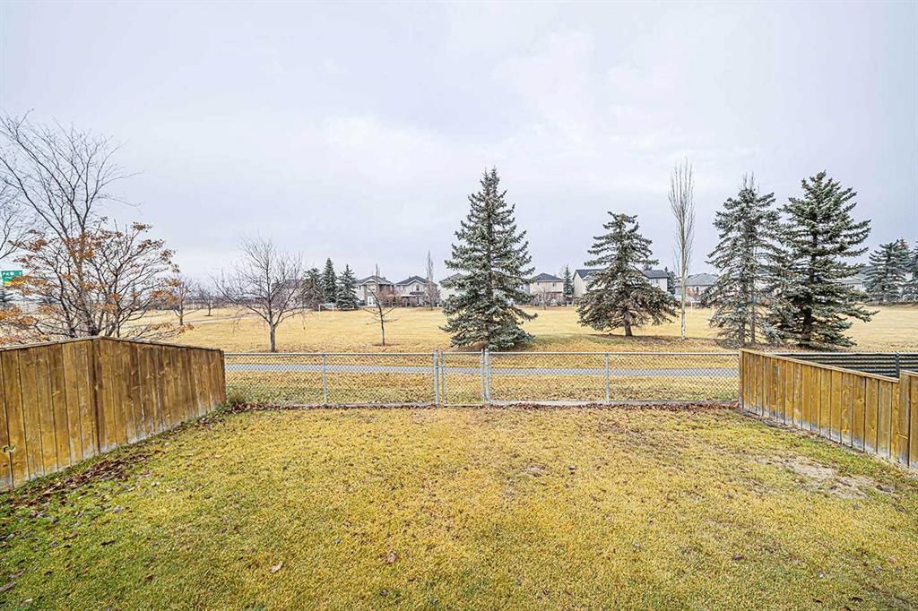 30 Chapalina Park Crescent SE, Calgary — photo 3 of 23