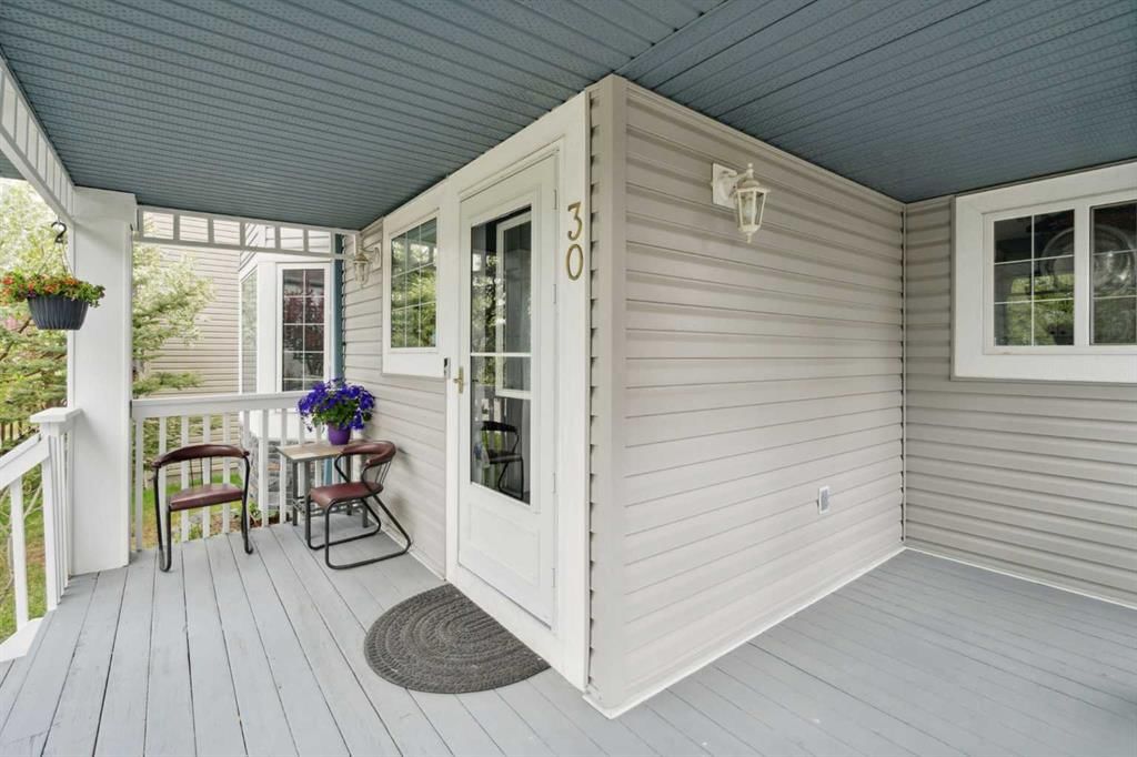 30 Martha's Haven Manor NE, Calgary — photo 3 of 34