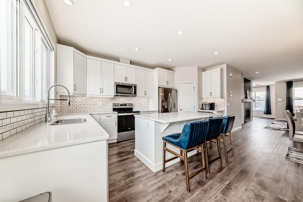 115 Homestead Drive NE, Calgary — photo 3 of 30