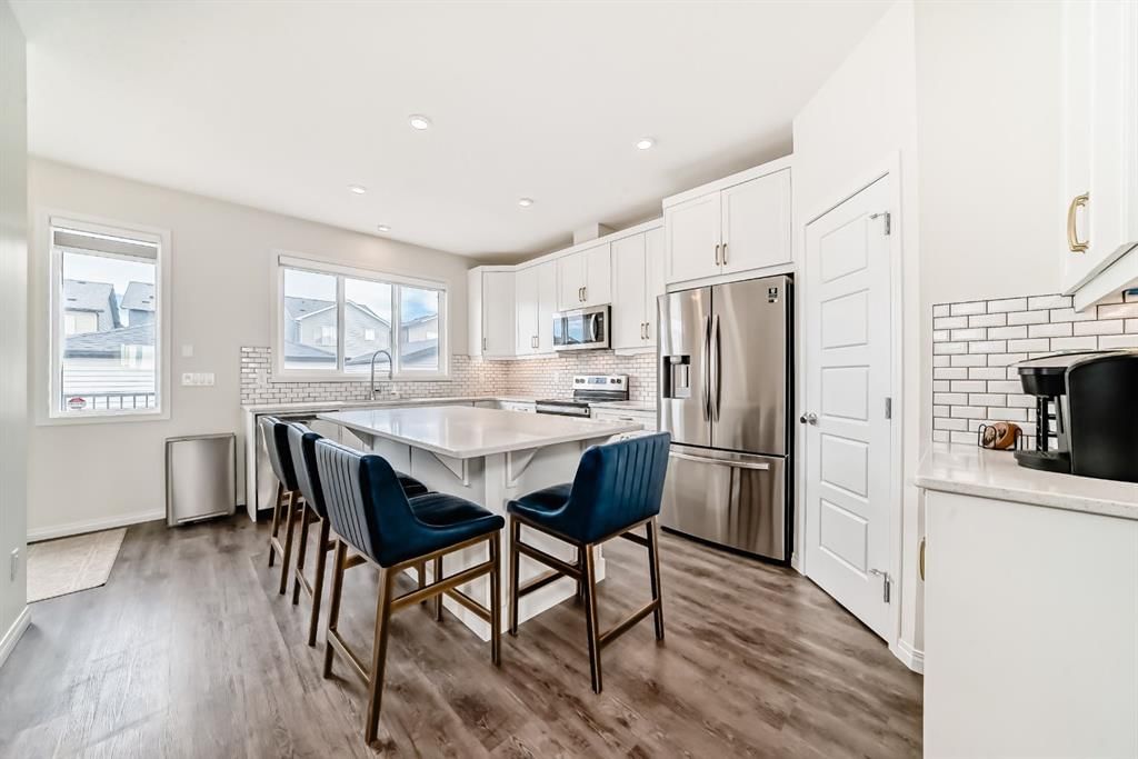 115 Homestead Drive NE, Calgary — photo 4 of 30