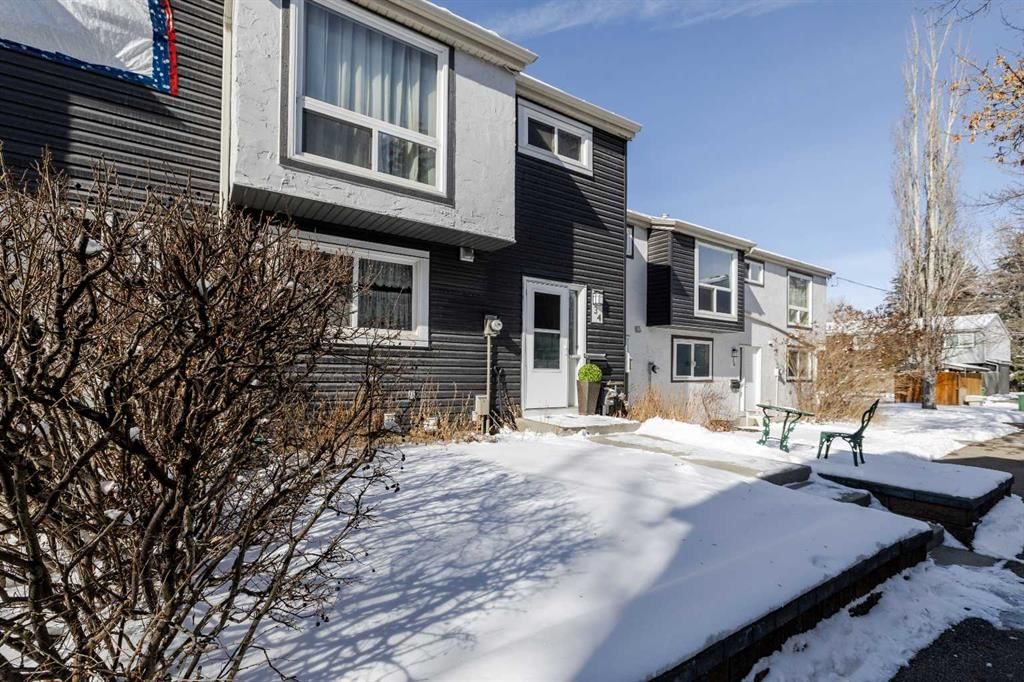34, 11407 Braniff Road SW, Calgary — photo 4 of 39