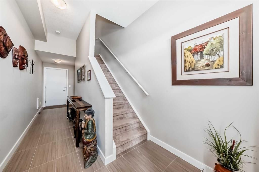 262 Silverado Plains Park SW, Calgary — photo 2 of 29