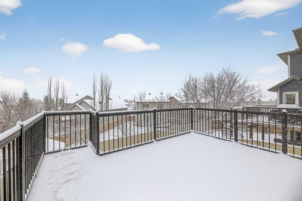 166 Evansmeade Circle N, Calgary — photo 5 of 50
