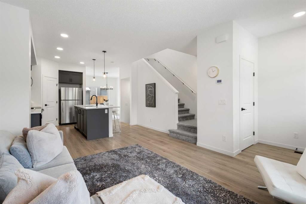 537 Sage Hill Road NW, Calgary — photo 5 of 50