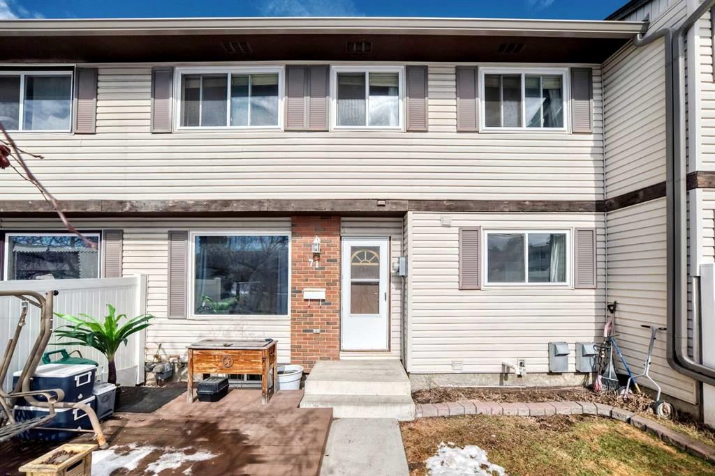 71, 740 Bracewood Drive SW, Calgary — photo 3 of 43