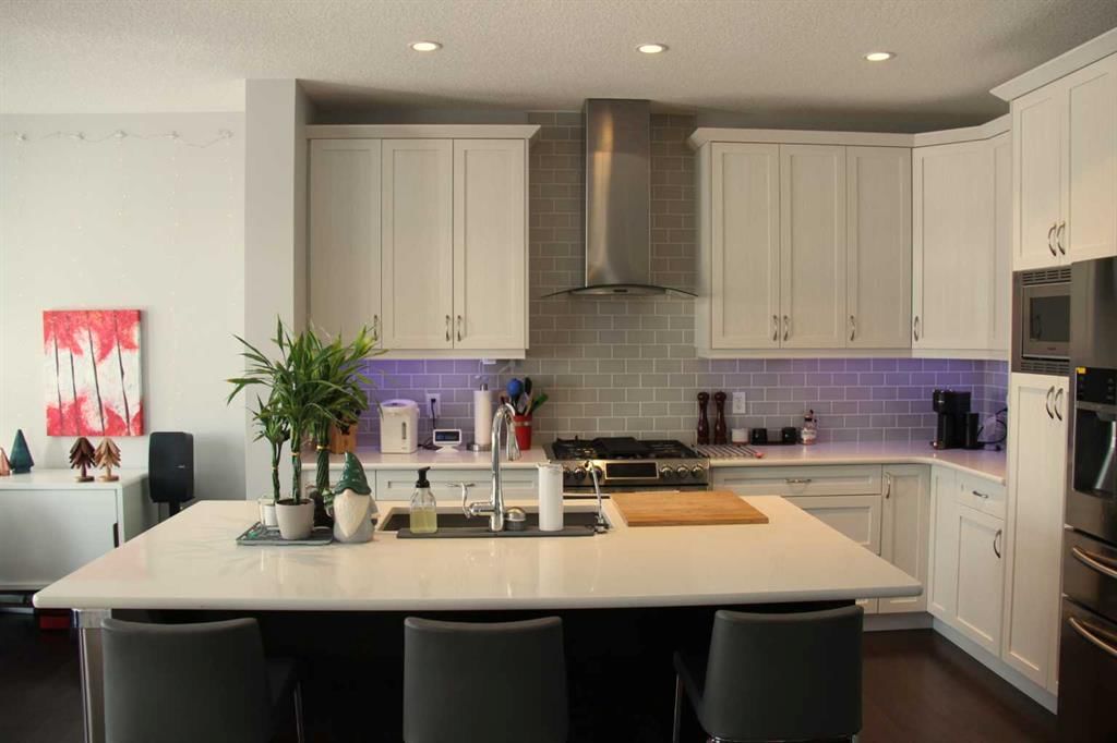 90 Nolancrest Rise NW, Calgary — photo 2 of 44
