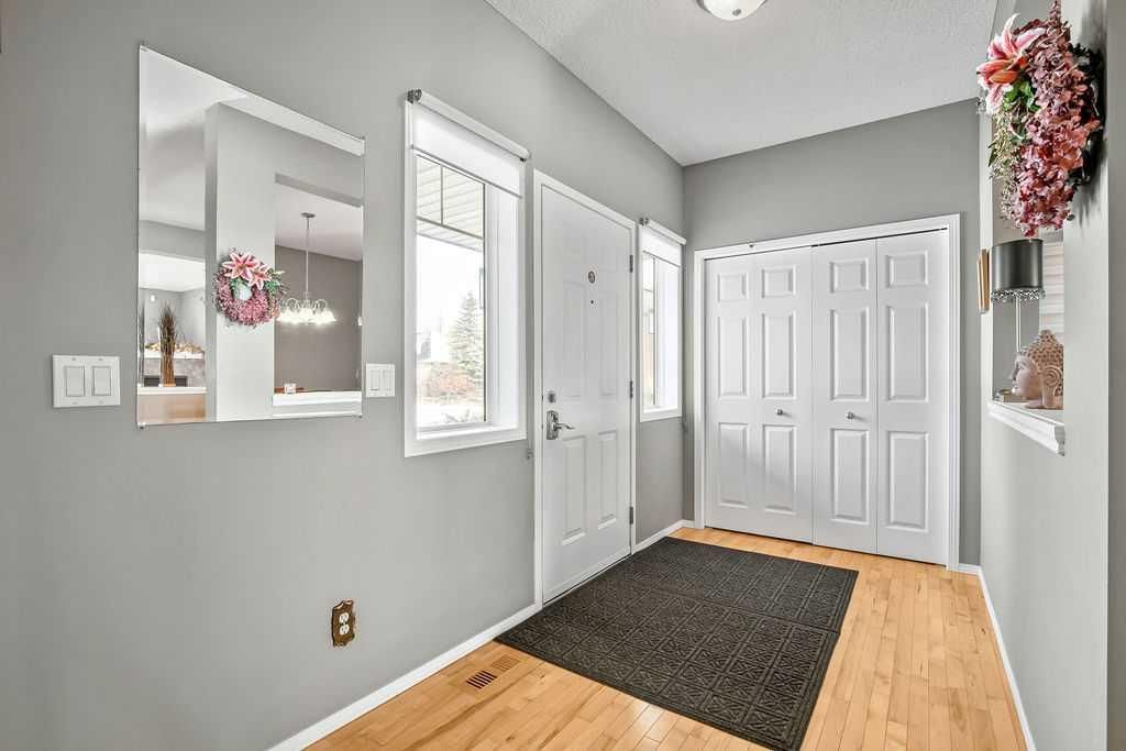 86 Evergreen Common SW, Calgary — photo 4 of 39