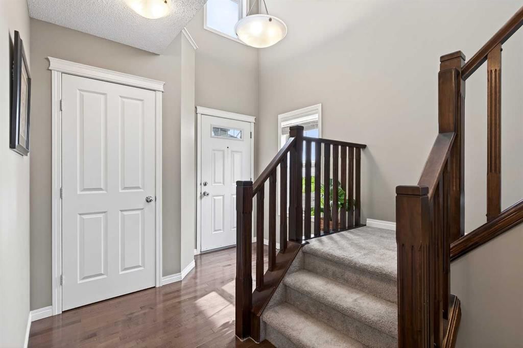 186 Covecreek Place NE, Calgary — photo 5 of 50