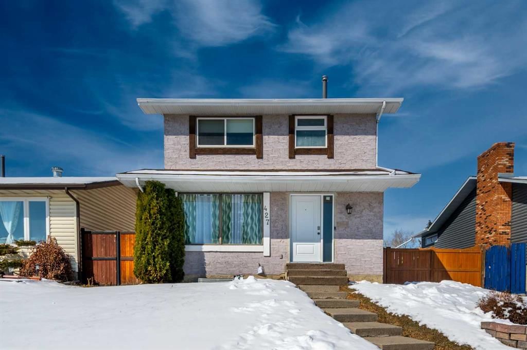 427 Rundlelawn Way NE, Calgary — main listing photo