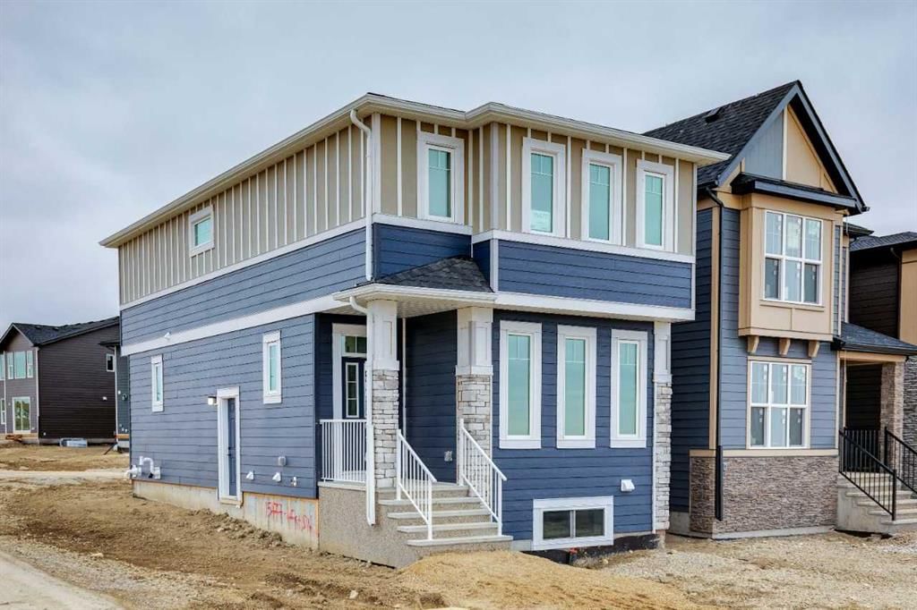 15477 45 Street SW, Calgary — photo 3 of 45