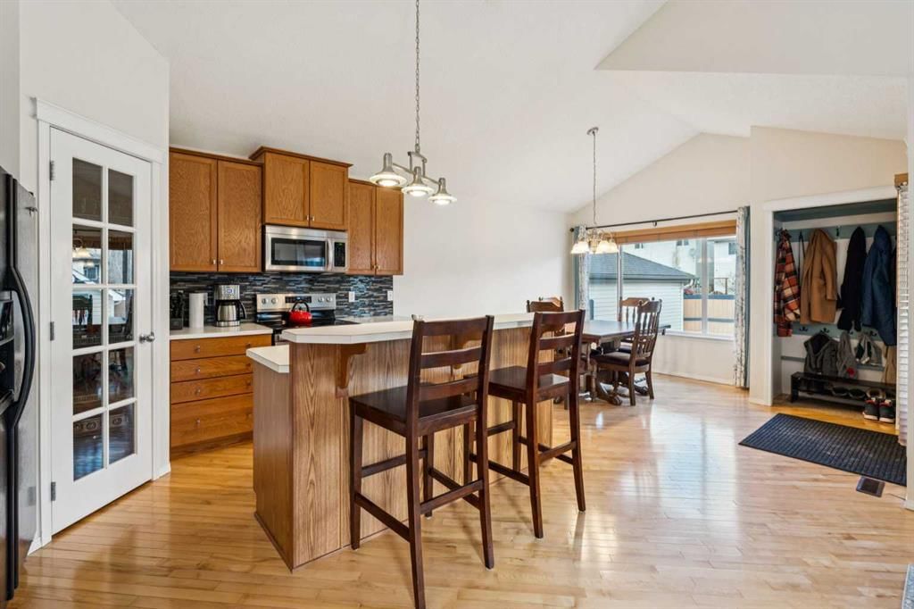 202 Copperfield Gardens SE, Calgary — photo 4 of 34