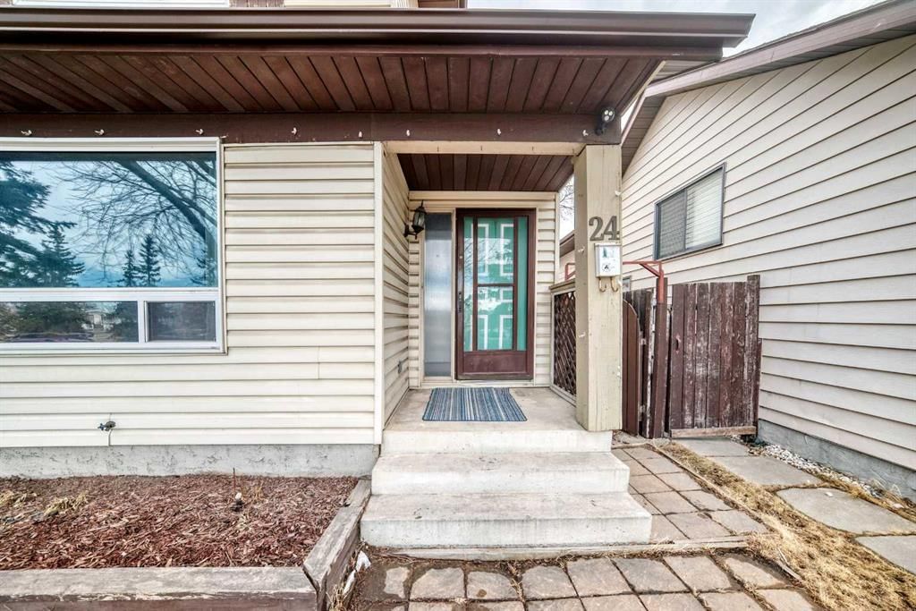 24 Abergale Way NE, Calgary — photo 4 of 41