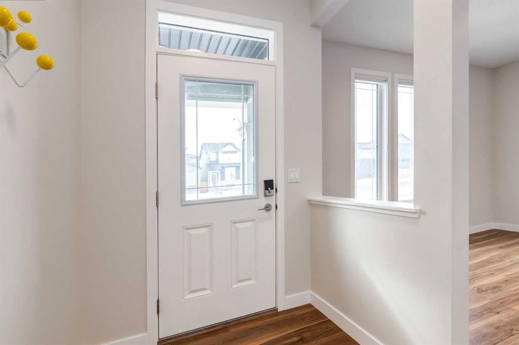 124 Belmont Boulevard SW, Calgary — photo 2 of 37